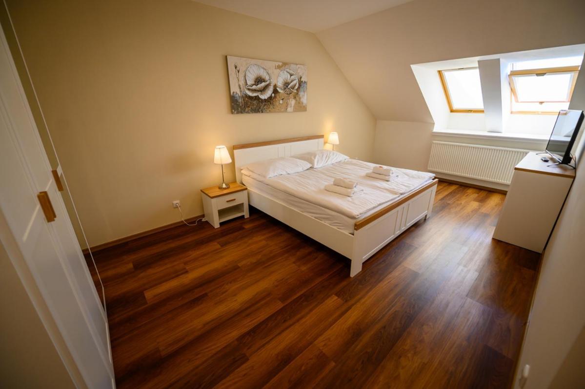 Apartman U Krale - 2 ยีชิน ภายนอก รูปภาพ