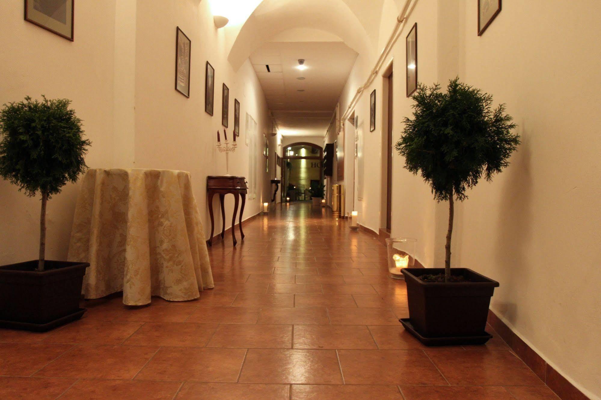 Apartman U Krale - 2 ยีชิน ภายนอก รูปภาพ