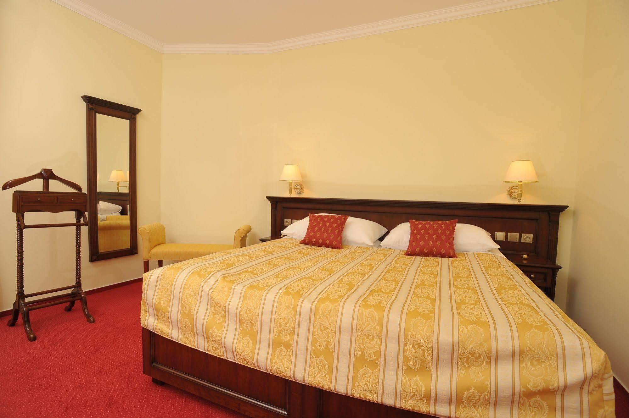 Apartman U Krale - 2 ยีชิน ภายนอก รูปภาพ