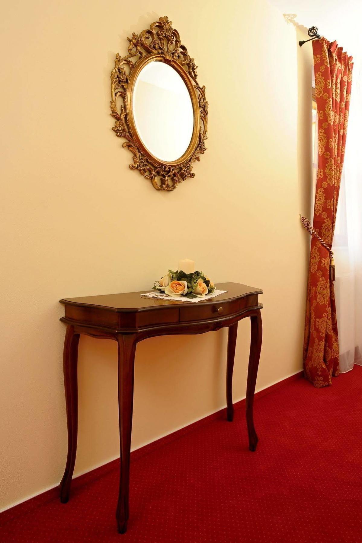 Apartman U Krale - 2 ยีชิน ภายนอก รูปภาพ